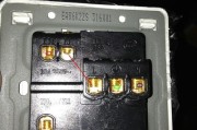 双控开关带插座怎么接-220v电灯双控开关接线图